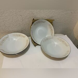Maxam 4 salad bowls plates  Japan CHG 800 Floral  Fine Porcelain vintage